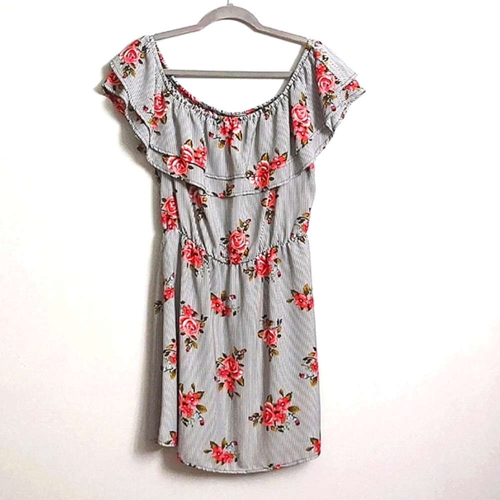 Discovery Co. Floral Dress Junior size large
